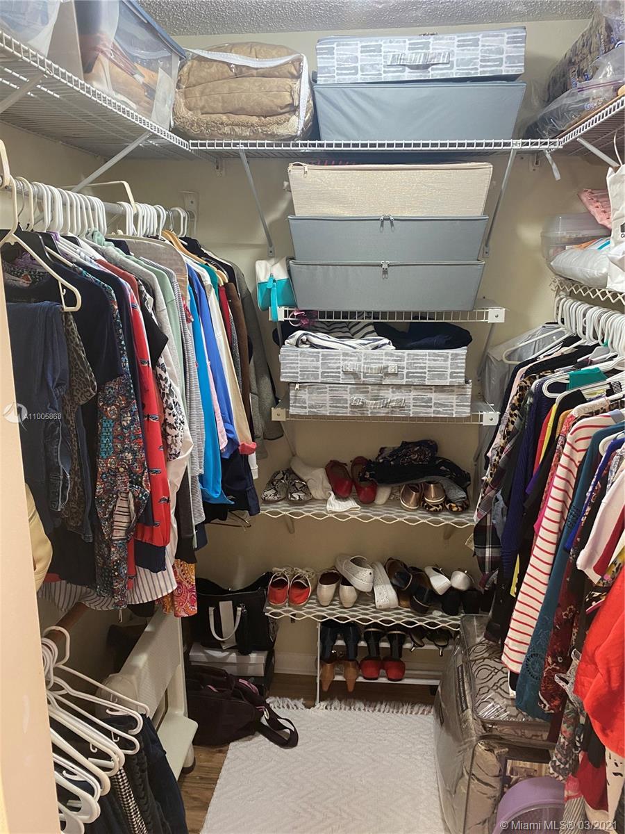 HOLIDAY SPRINGS VILLAGE 1 - Residential