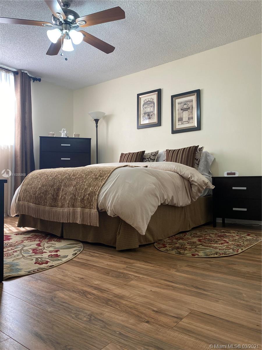 HOLIDAY SPRINGS VILLAGE 1 - Residential