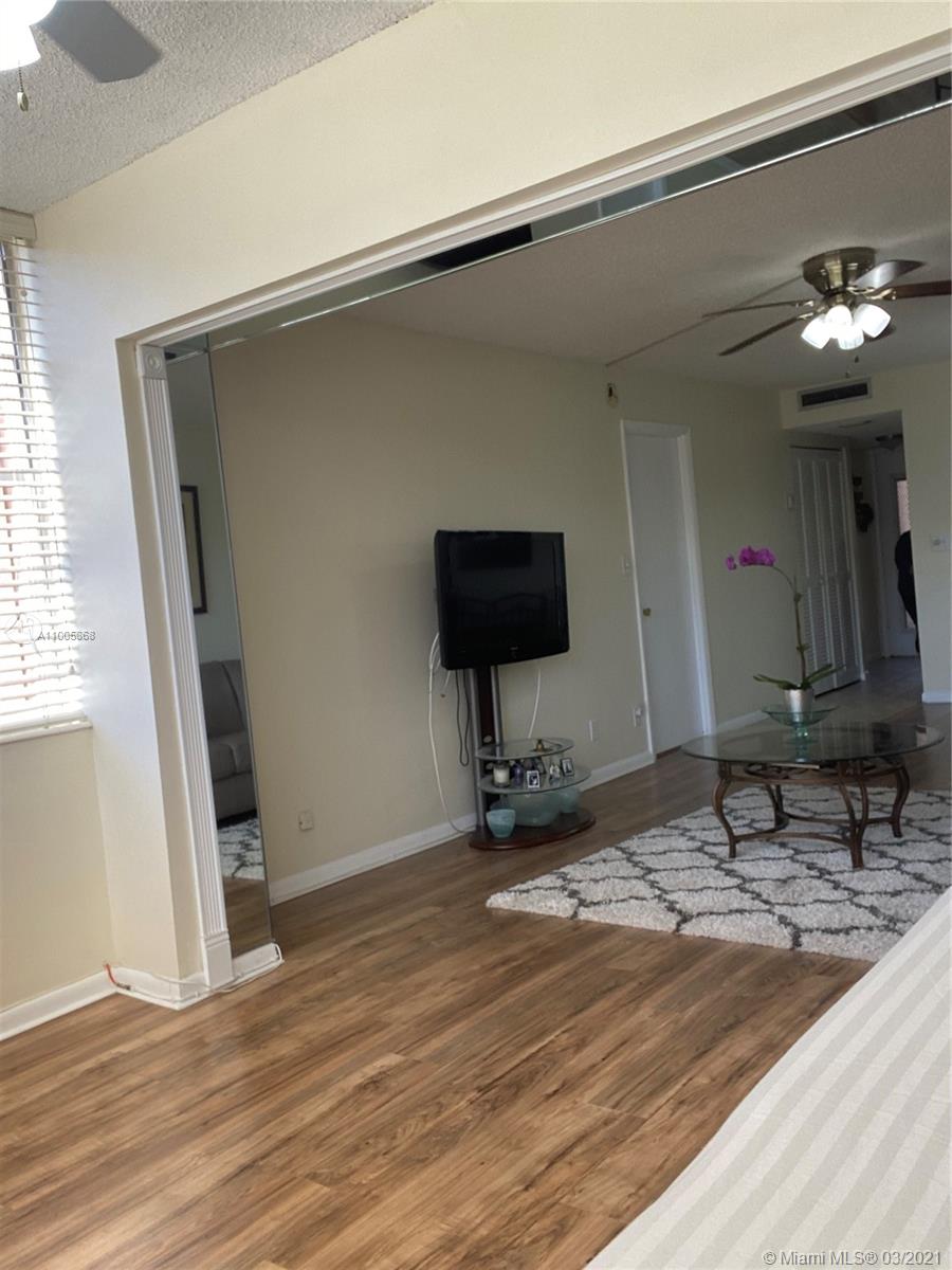 HOLIDAY SPRINGS VILLAGE 1 - Residential