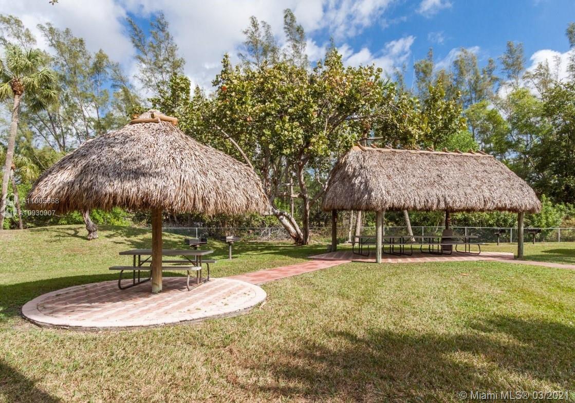 HOLIDAY SPRINGS VILLAGE 1 - Residential