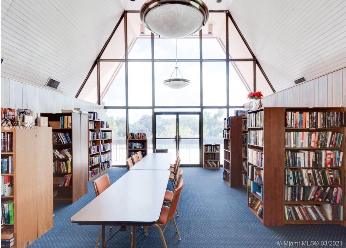 HOLIDAY SPRINGS VILLAGE 1 - Residential