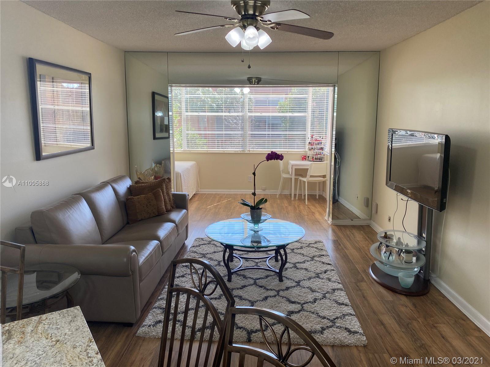 HOLIDAY SPRINGS VILLAGE 1 - Residential