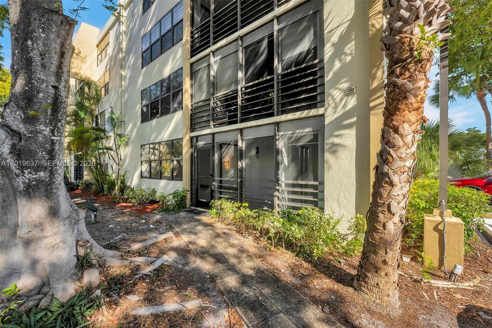VILLA DORADA CONDO NO 2 - Residential