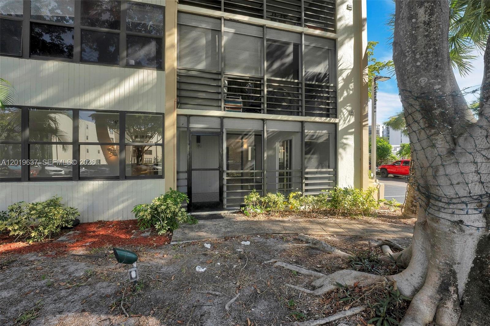 VILLA DORADA CONDO NO 2 - Residential