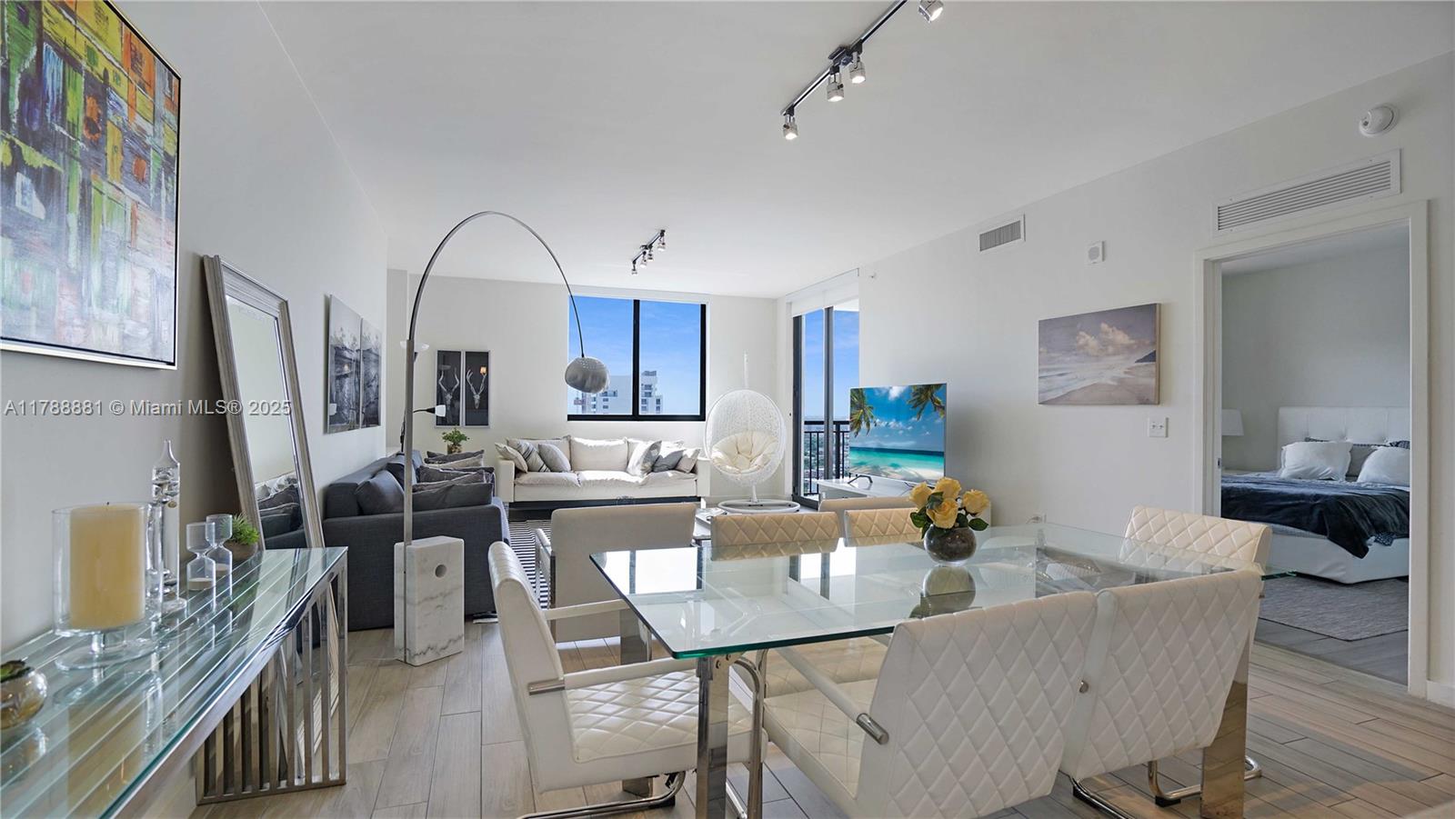 999 SW 1 AVE 2313