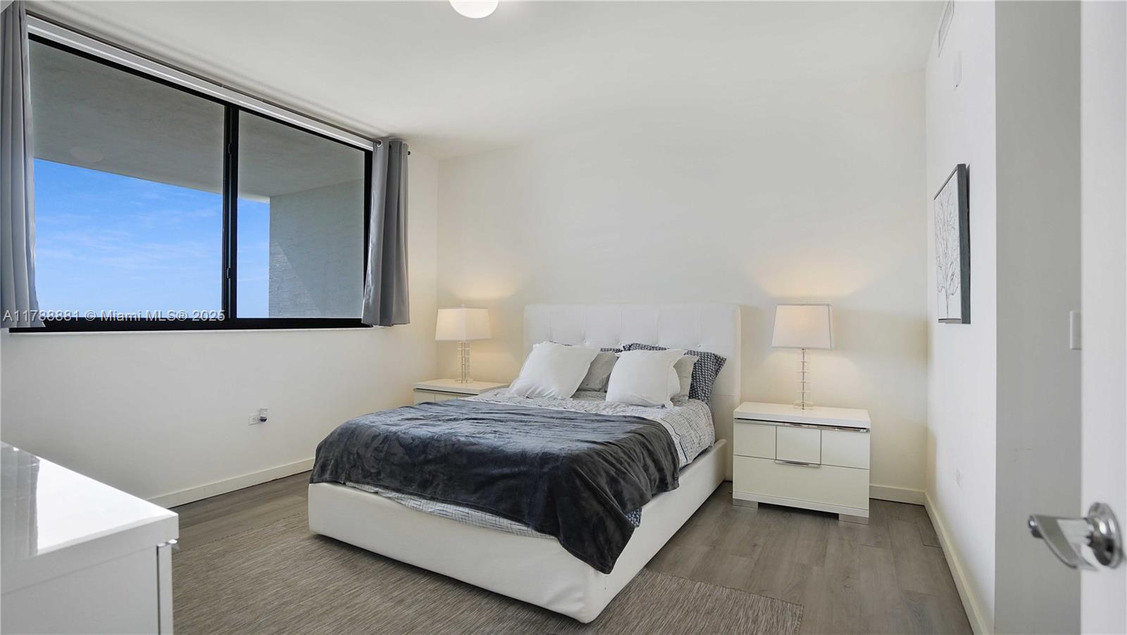 NINE AT MARY BRICKELL VILL - Residential