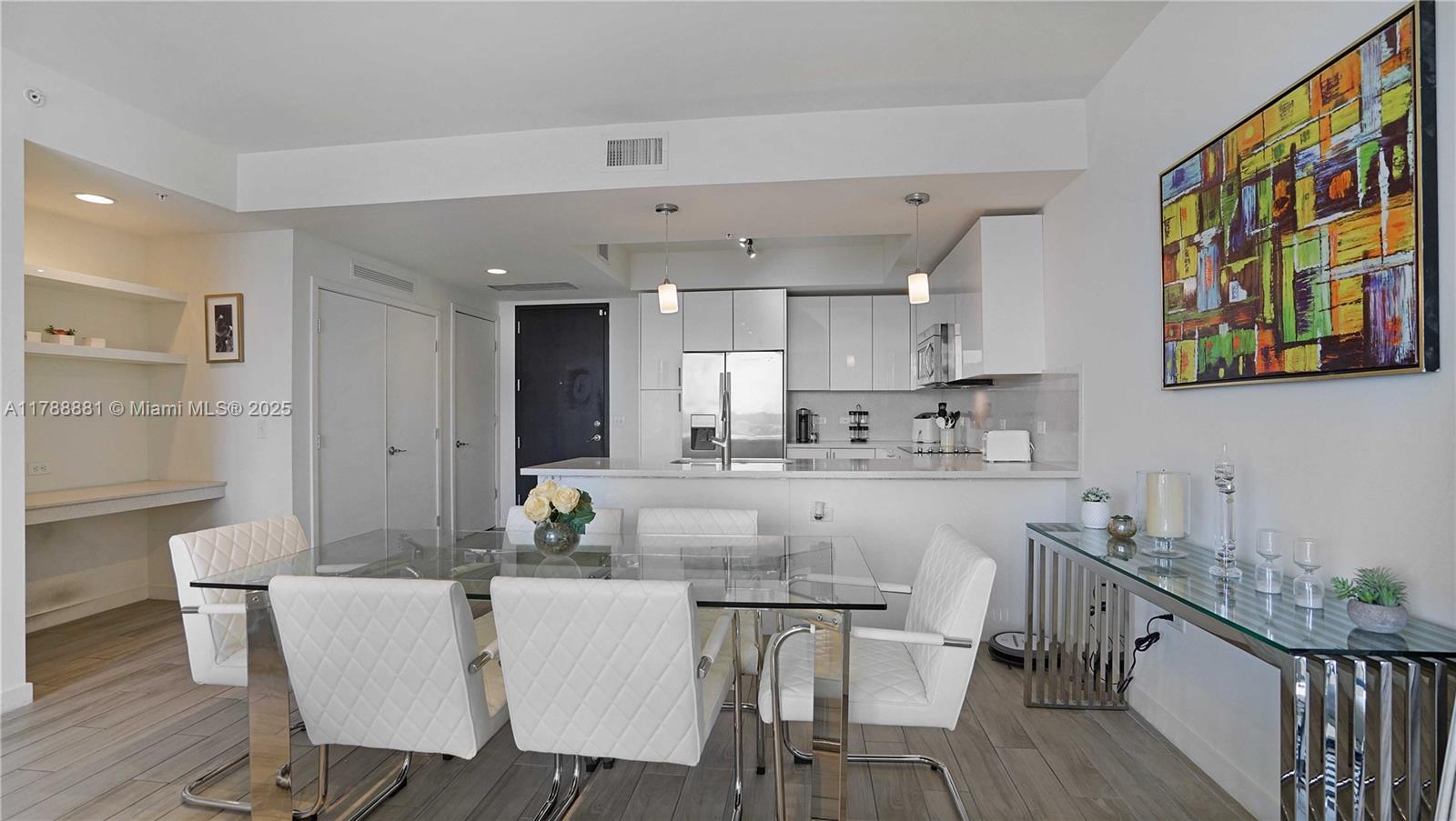 NINE AT MARY BRICKELL VILL - Residential