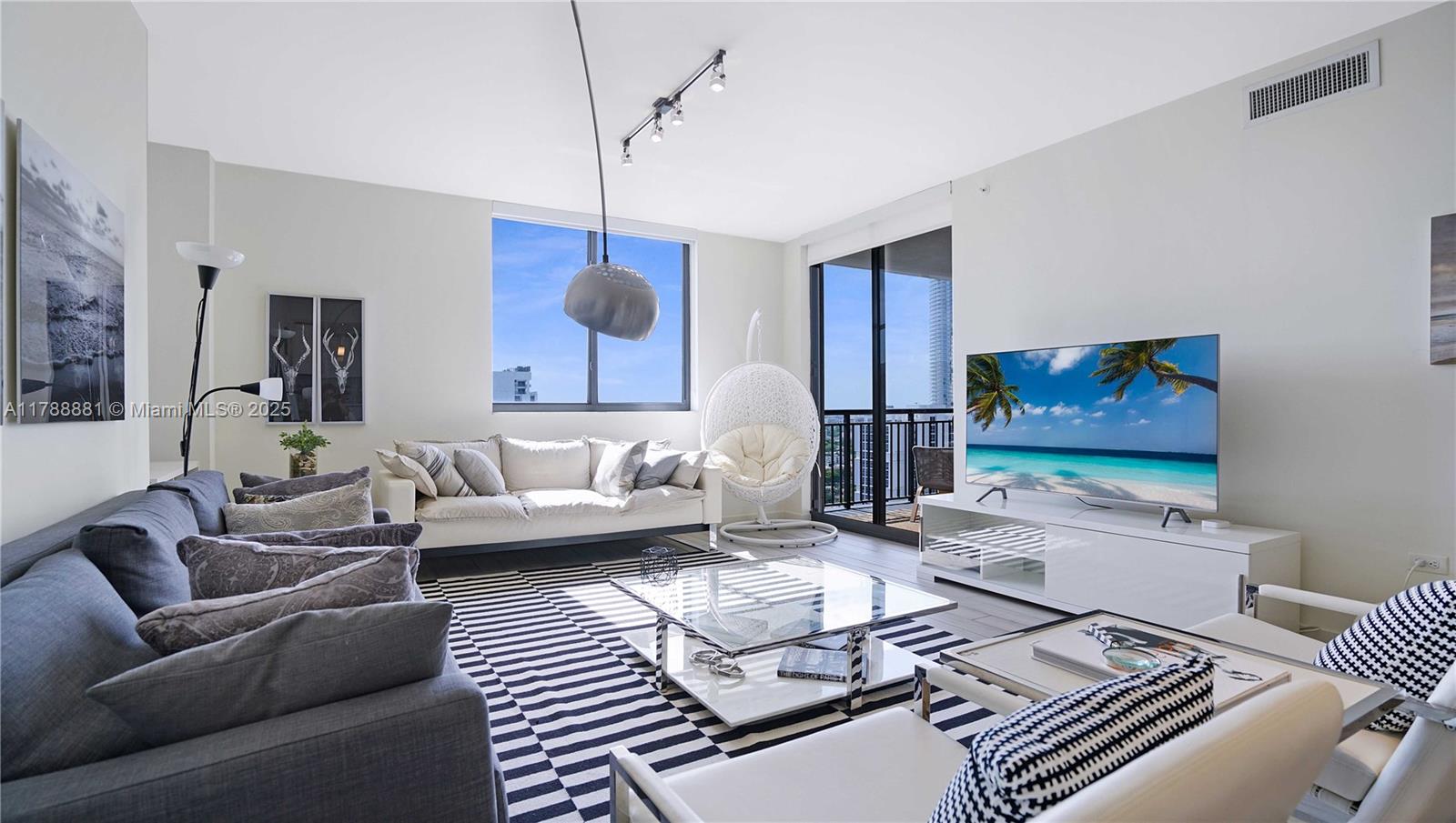 NINE AT MARY BRICKELL VILL - Residential