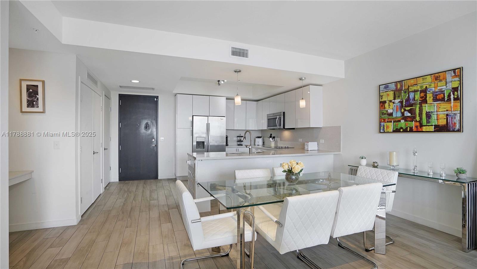 NINE AT MARY BRICKELL VILL - Residential