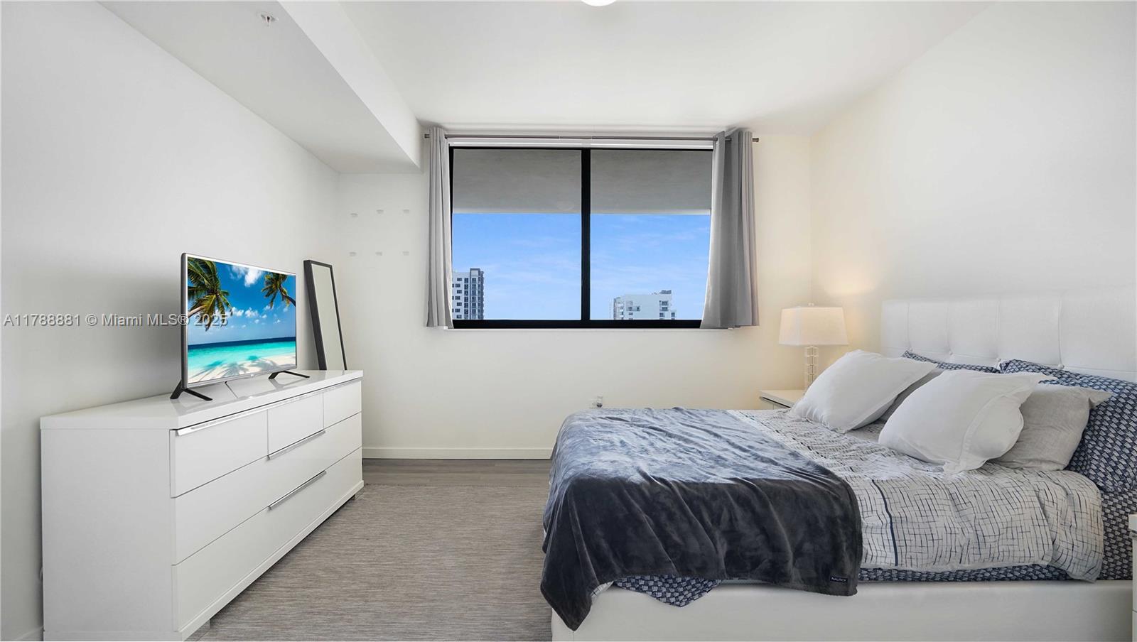 NINE AT MARY BRICKELL VILL - Residential