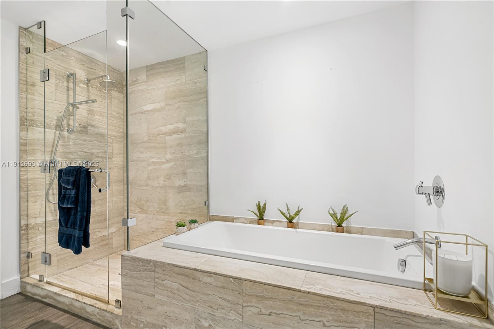 BISCAYNE BEACH CONDO - Residential Lease