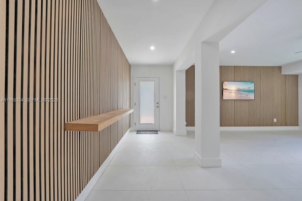 COUNTRY CLUB ESTATES UNIT - Residential