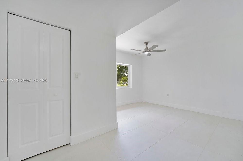 COUNTRY CLUB ESTATES UNIT - Residential