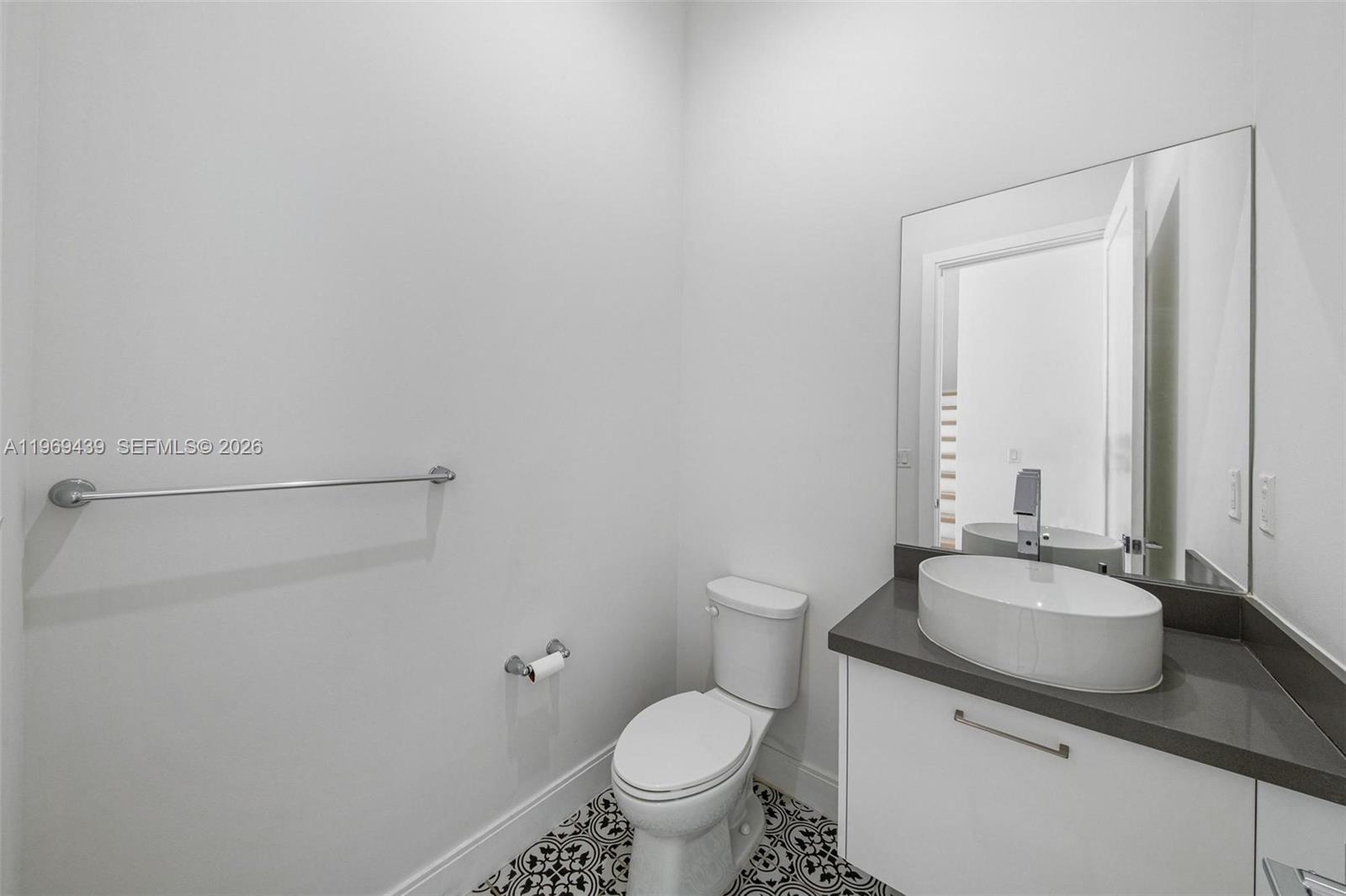 DOWNTOWN DORAL SOUTH PHAS - Residential