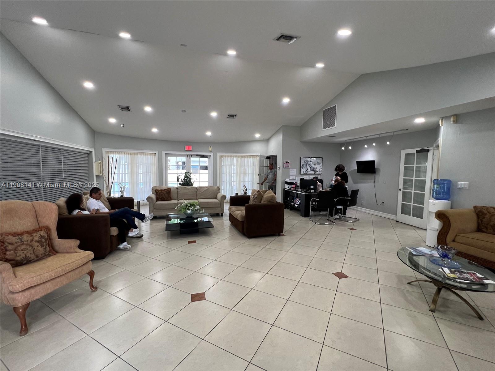 VERABELLA FALLS CONDO - Residential Lease