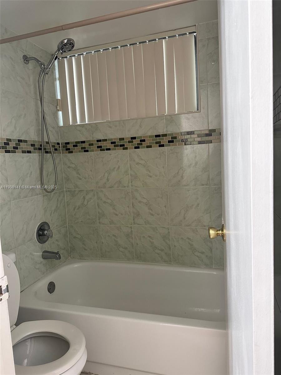 VERABELLA FALLS CONDO - Residential Lease