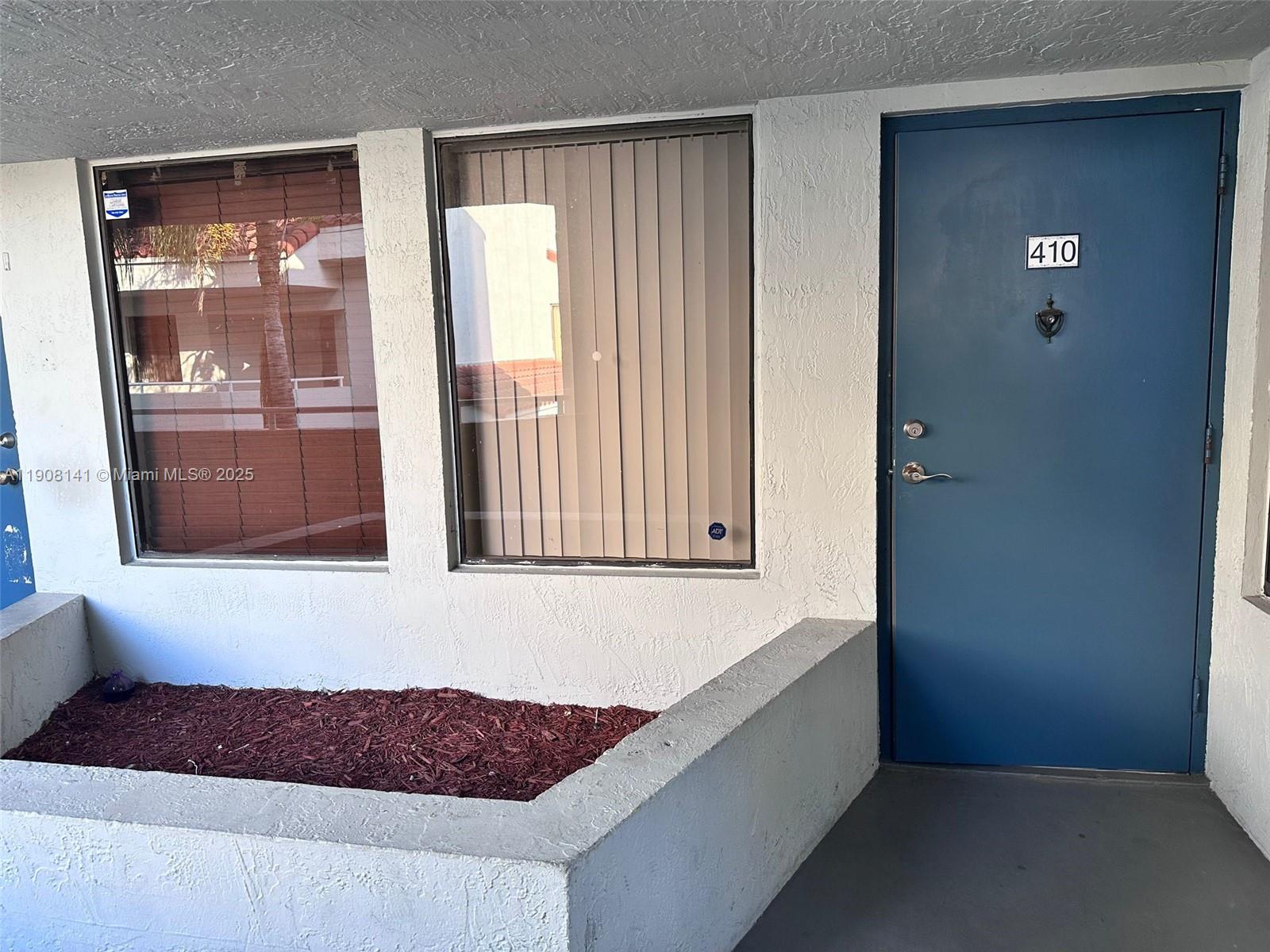 VERABELLA FALLS CONDO - Residential Lease