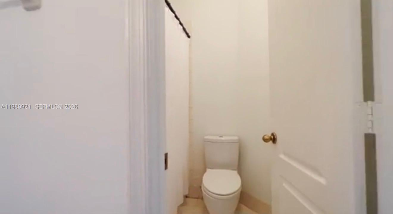 POD 1 AT MONARCH LAKES - Residential