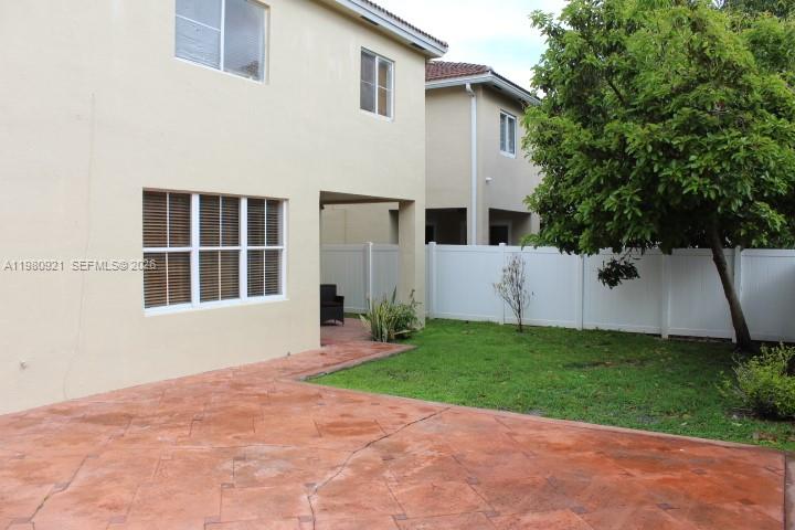 POD 1 AT MONARCH LAKES - Residential