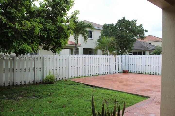 POD 1 AT MONARCH LAKES - Residential