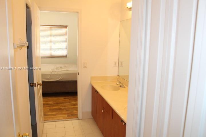 POD 1 AT MONARCH LAKES - Residential