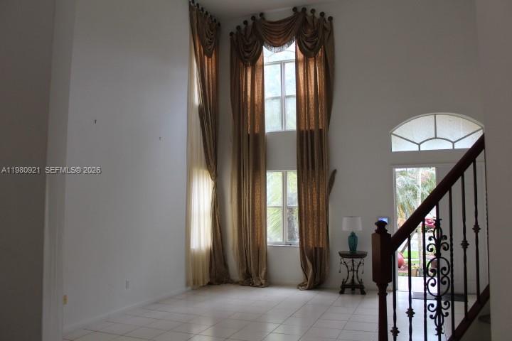 View photos, virtual tours, details... 2313 SW 126th Ave