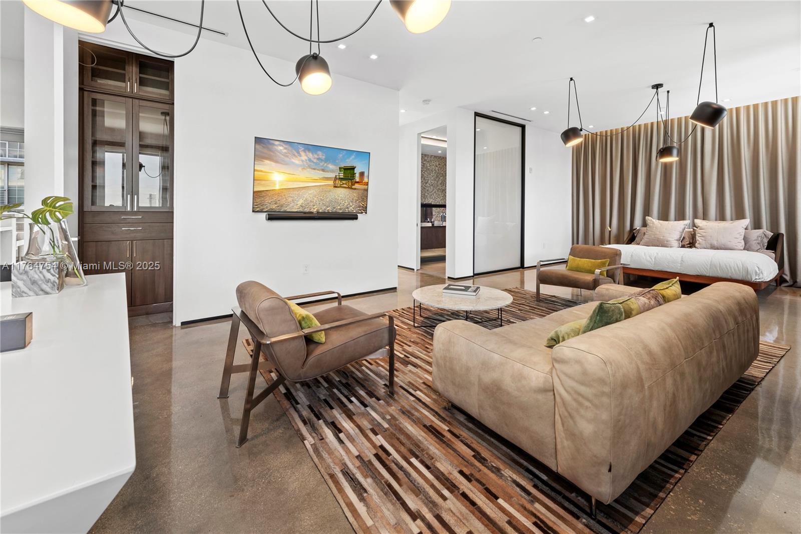 250 WYNWOOD CONDO - Residential