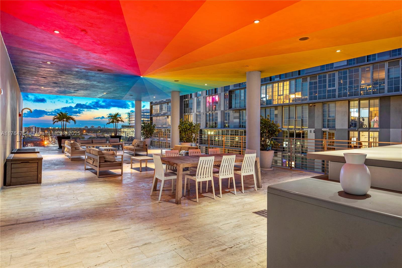 250 WYNWOOD CONDO - Residential