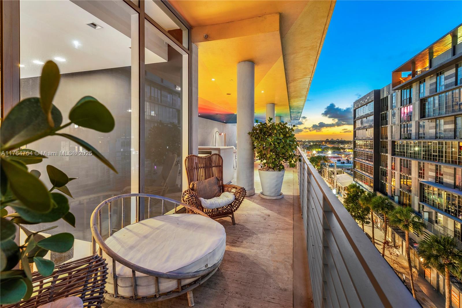 250 WYNWOOD CONDO - Residential