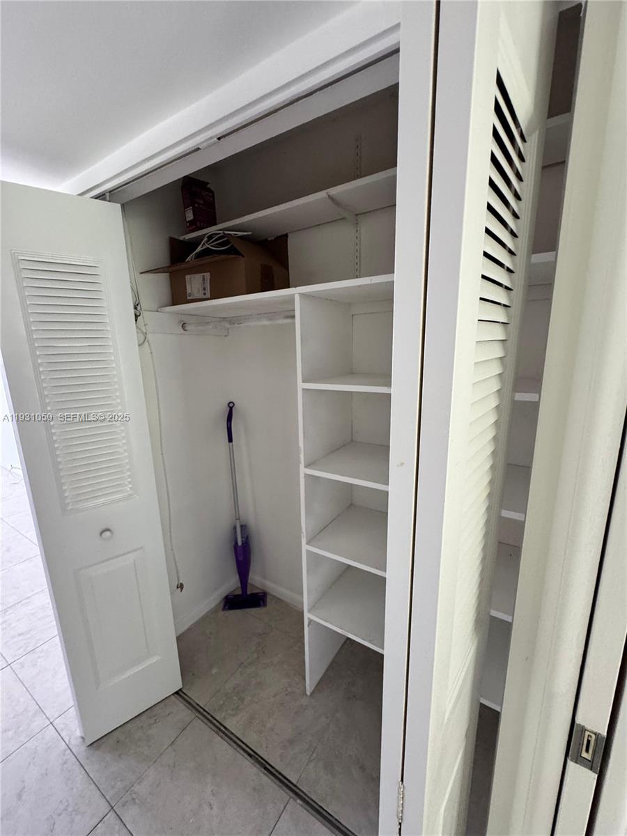 HASTINGS CONDOS - Residential