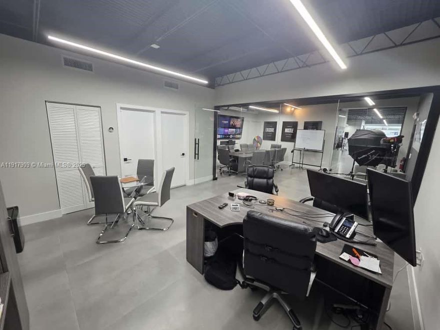 Prime Davie Blvd free standing real estate. One of the most high-traffic areas around Ft Lauderdale. Ideally situated between Highway 411 and I-95, the property offers outstanding visibility on bustling Davie Blvd, making it a hotspot for both local patrons and commuter traffic. 1 suite available approx. 900 sq. ft. ready to occupy, furnished or unfurnished.