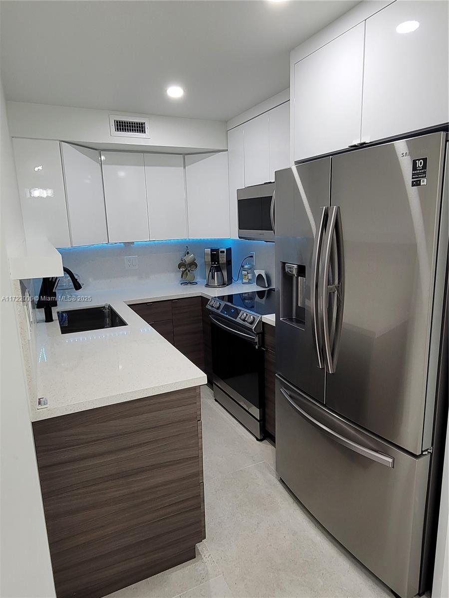 Rental Property at 3304 Virginia St 6B, Miami, Broward County, Florida - Bedrooms: 2 
Bathrooms: 2  - $3,650 MO.