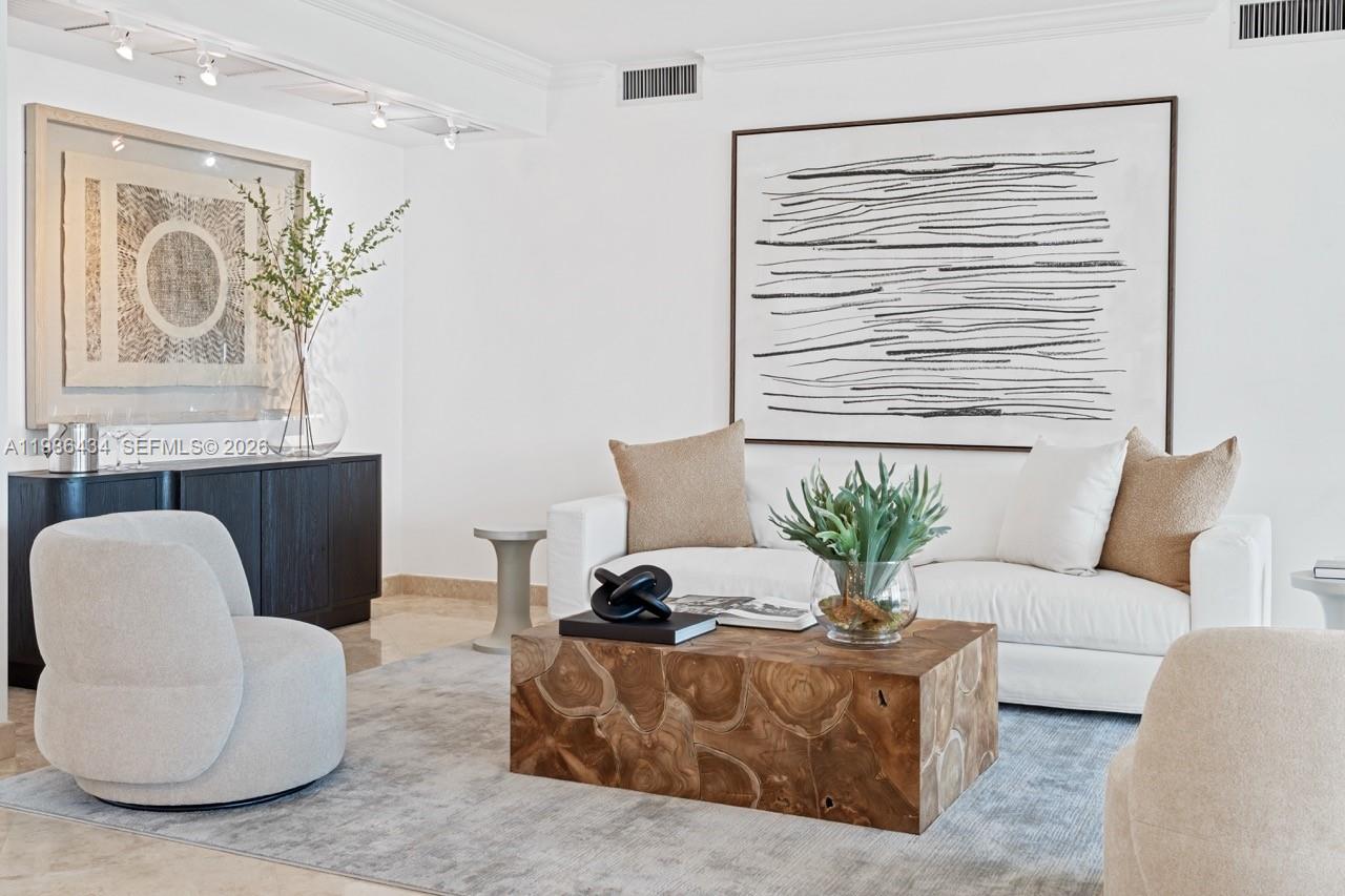 3400 SW 27th Ave 1805