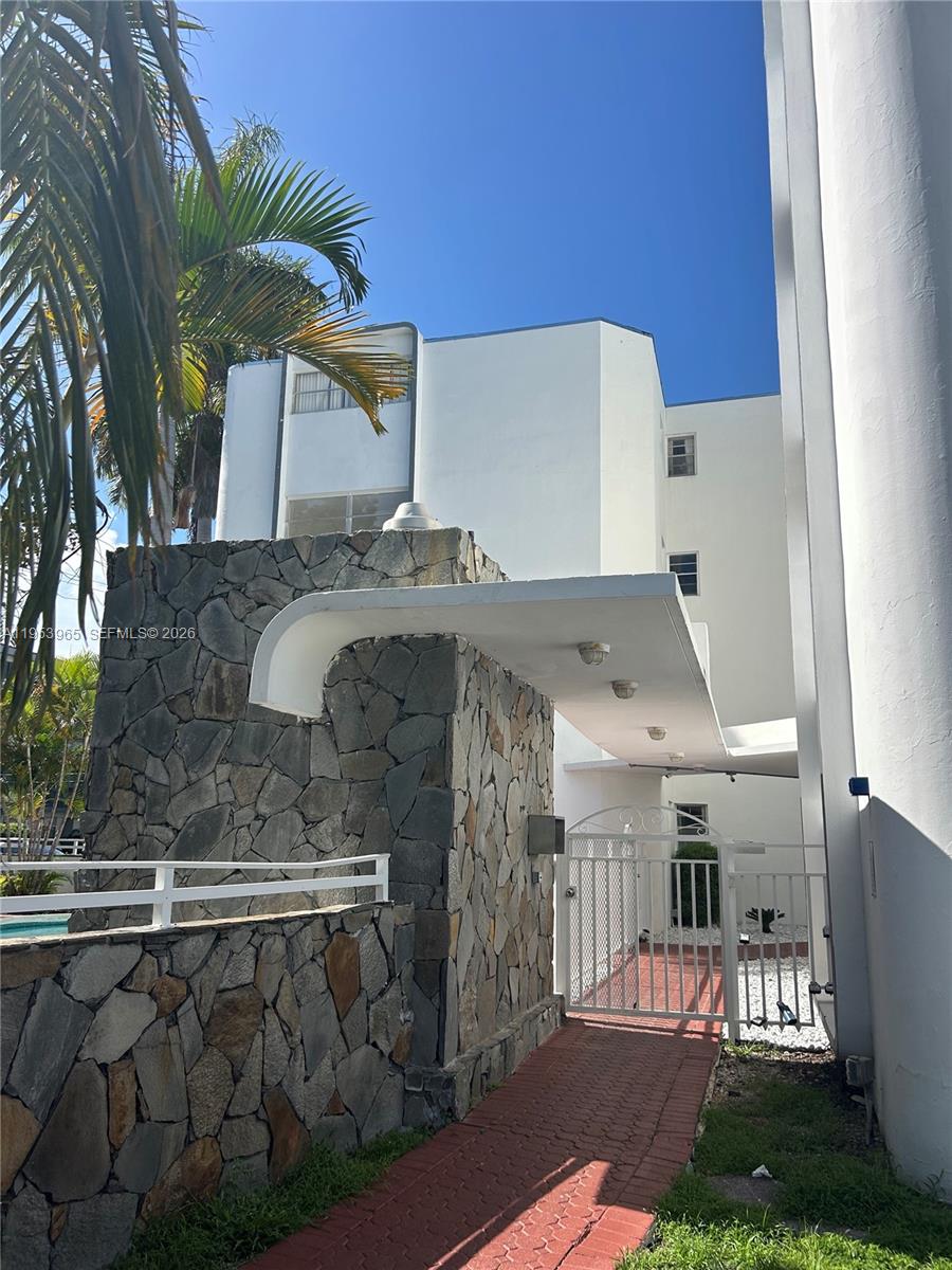 THE ATRIUM CONDO - Residential