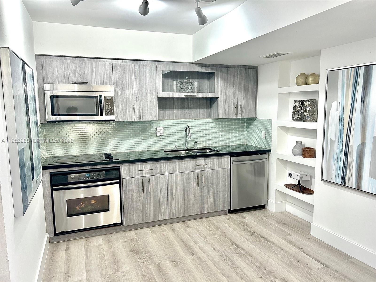 THE ATRIUM CONDO - Residential