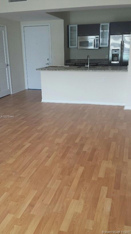 THE PLAZA 901 BRICKELL CO - Residential Lease