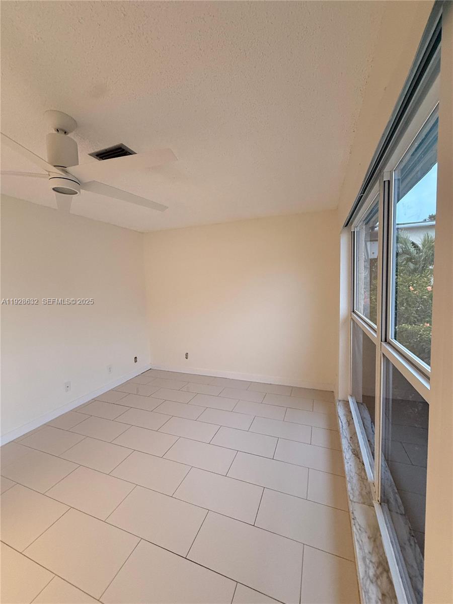 PALM GREENS AT VILLA DEL - Residential Lease