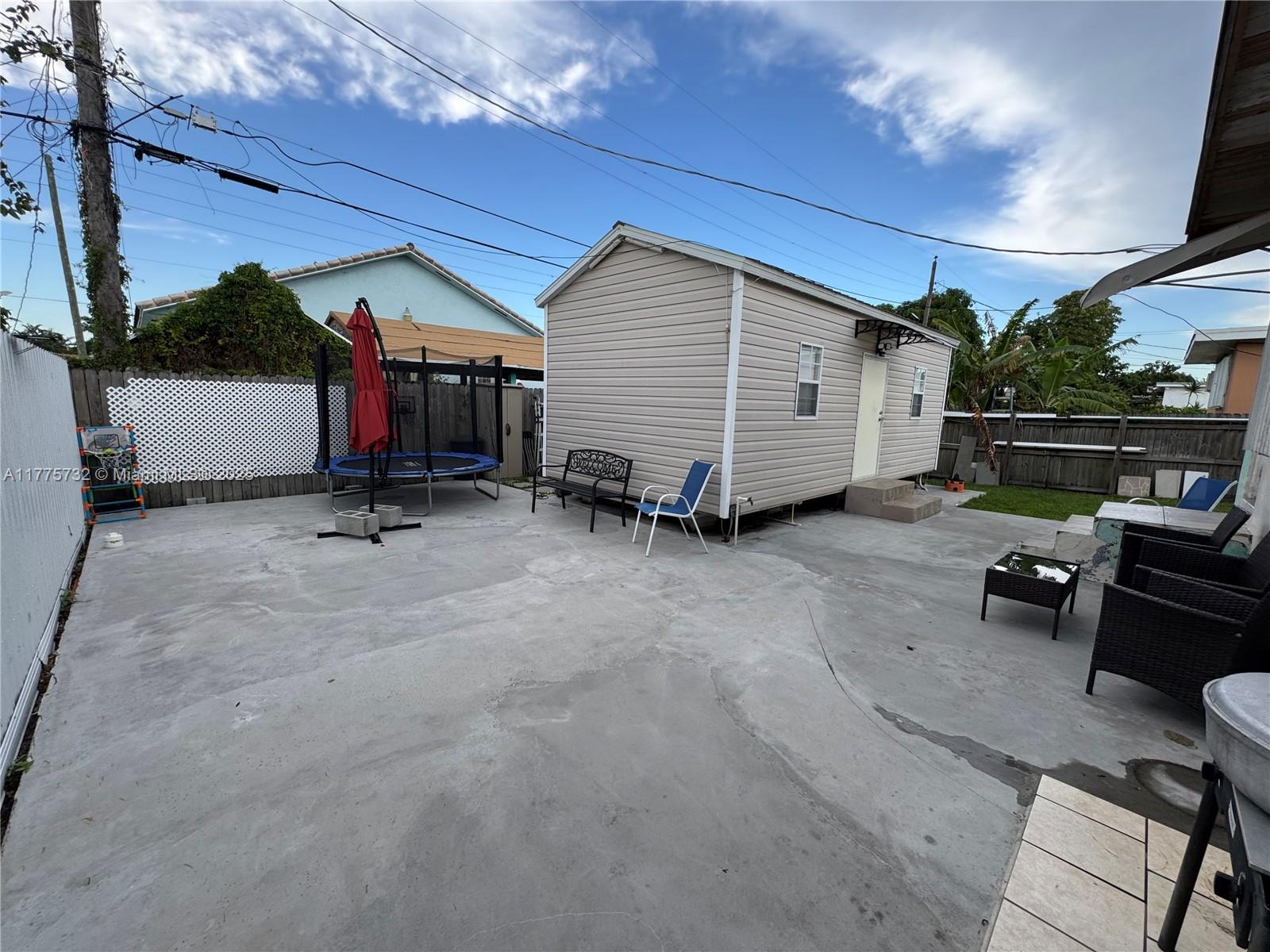 HIALEAH PARK - Residential