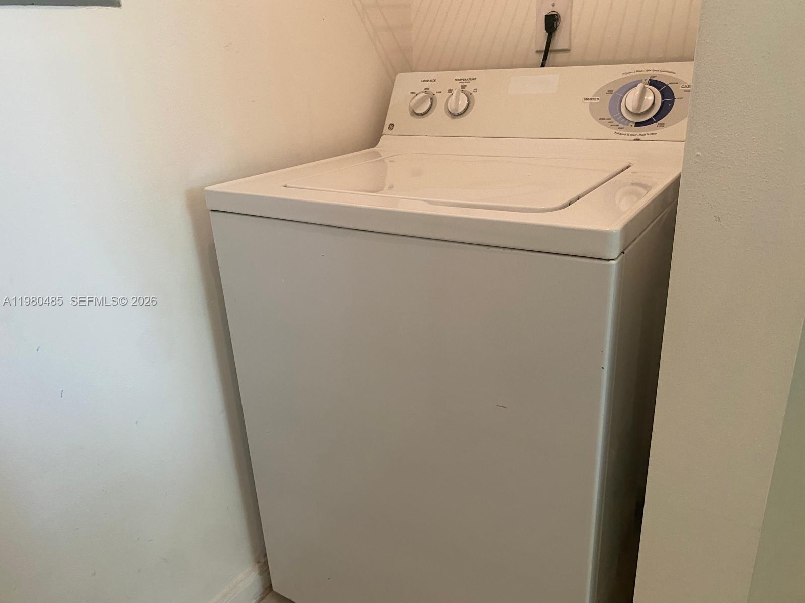 EL-AD NOB HILL CONDO - Residential Lease