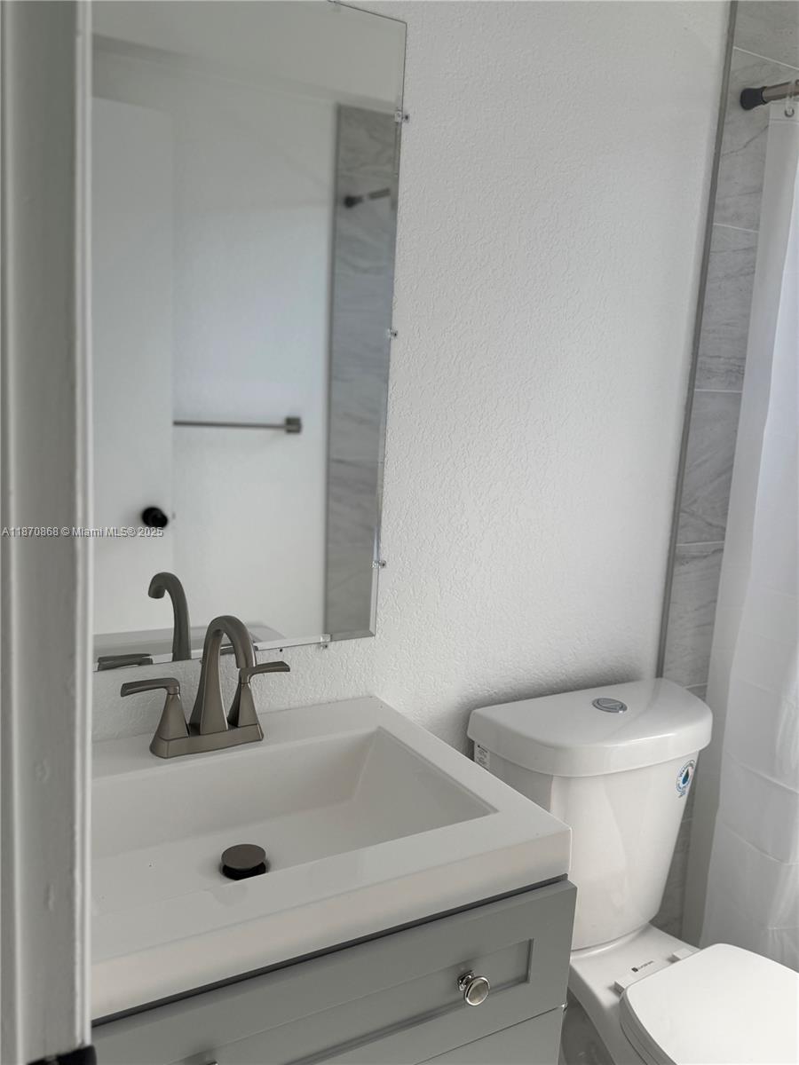 CRESTHAVAN NO 8 - Residential