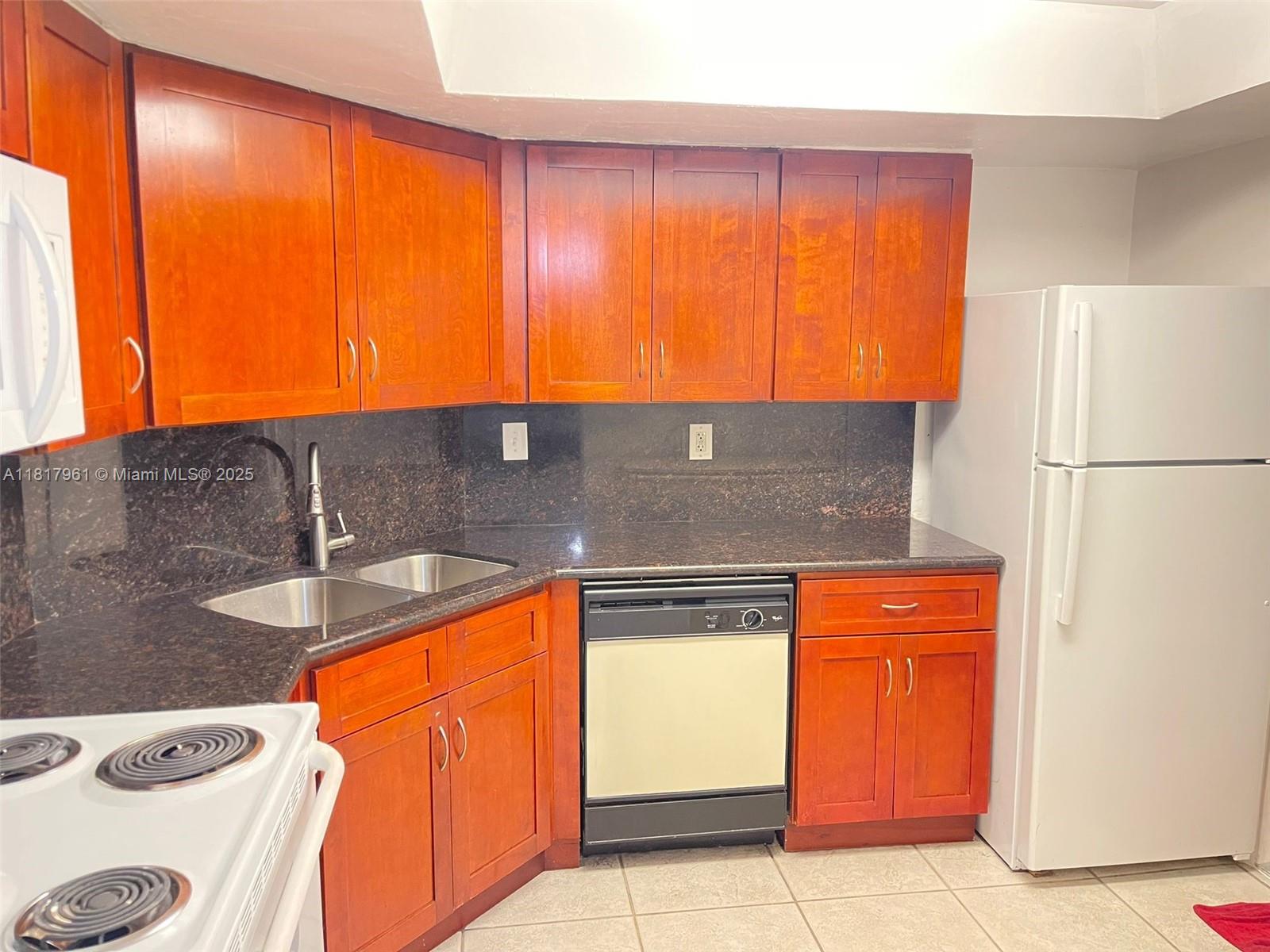 Rental Property at 7410 Sw 82nd St K103, Miami, Broward County, Florida - Bedrooms: 1 
Bathrooms: 1  - $1,800 MO.