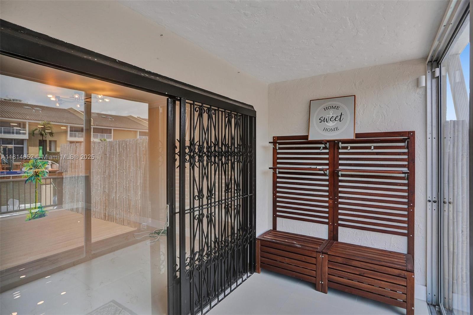 BEACH CLUB VILLAS CONDO II - Residential Lease