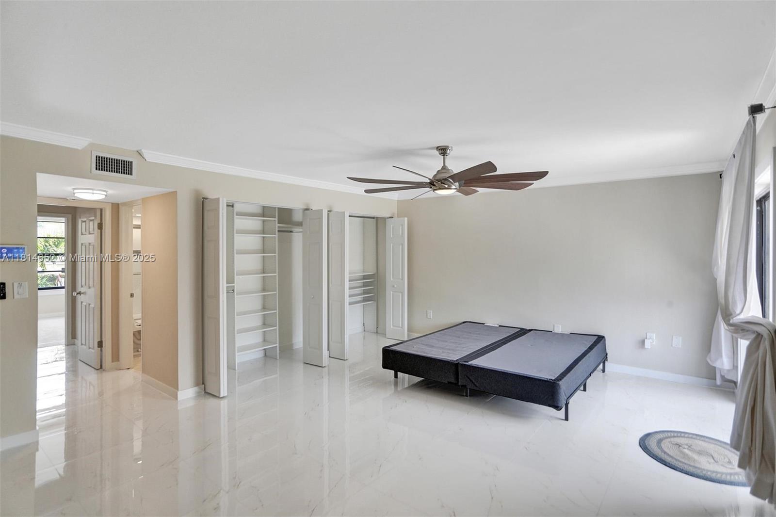 BEACH CLUB VILLAS CONDO II - Residential Lease