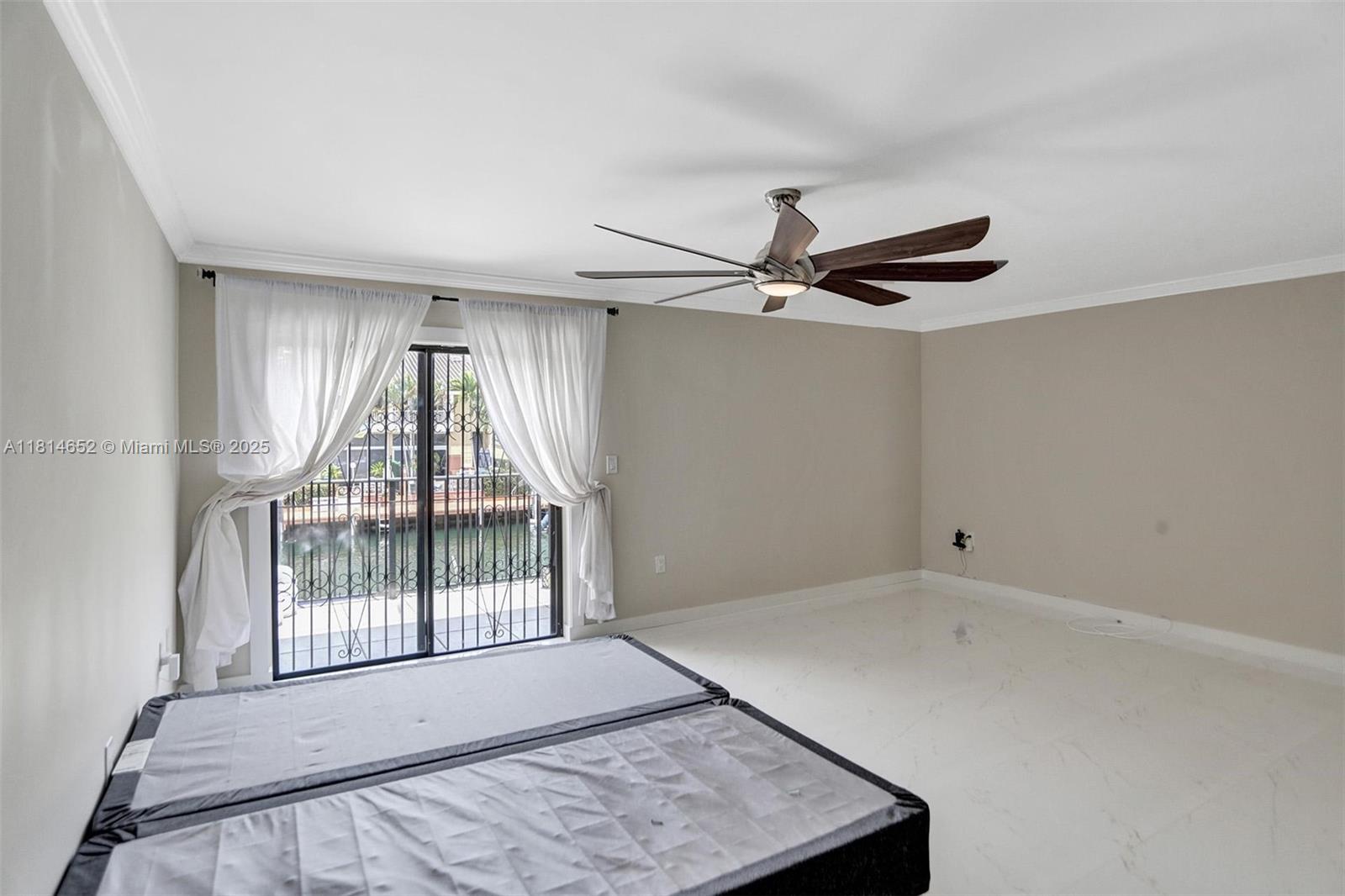 BEACH CLUB VILLAS CONDO II - Residential Lease