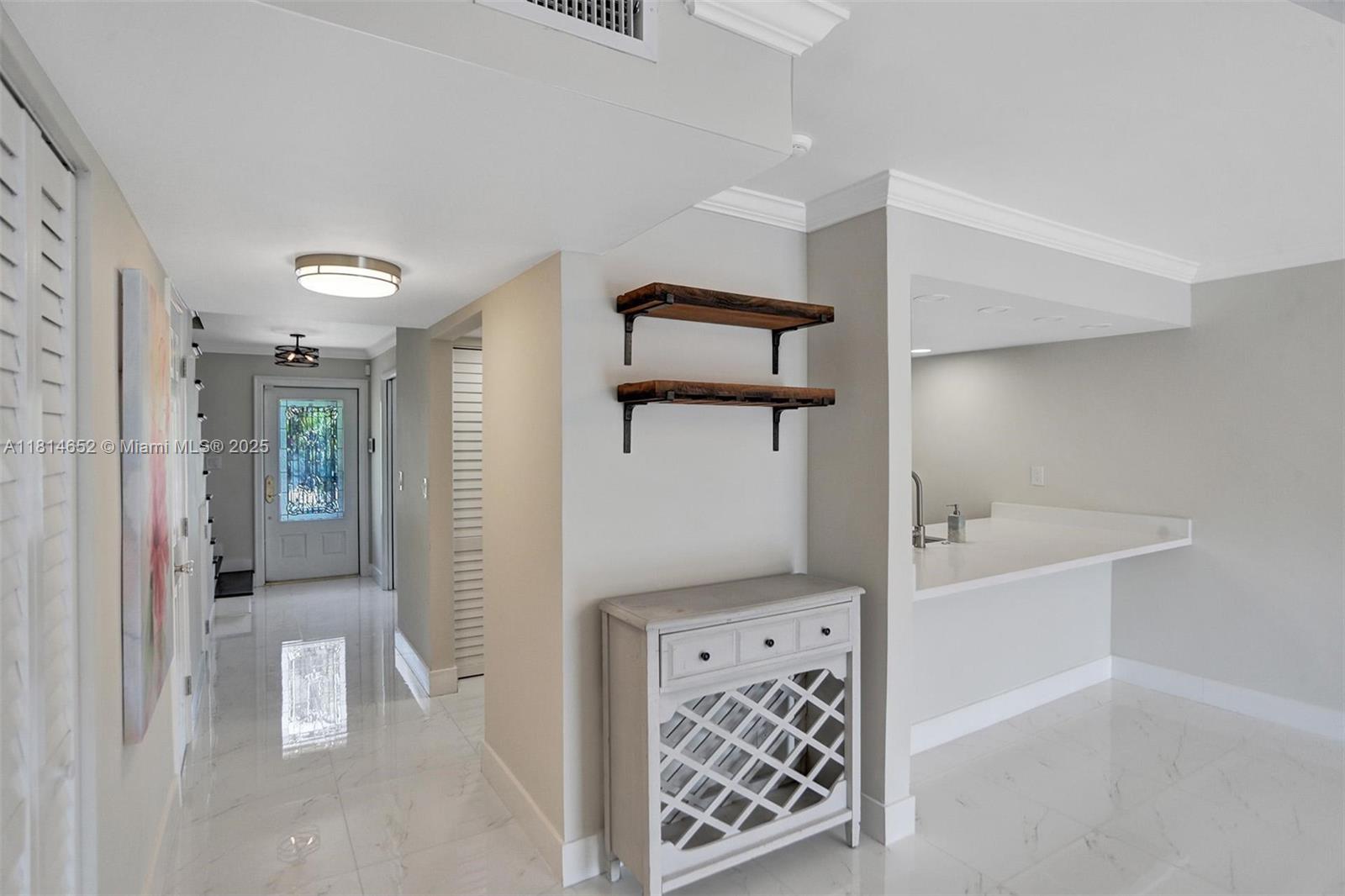 BEACH CLUB VILLAS CONDO II - Residential Lease