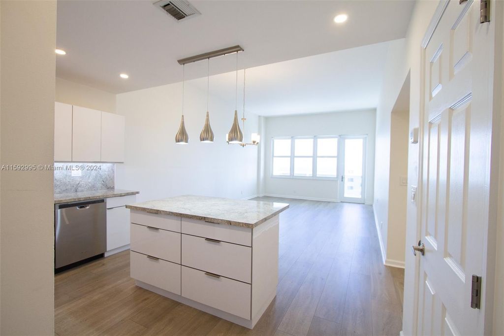 Photo of 3725 S Ocean Dr #8, Hollywood, FL 33019 (MLS # A11592995)