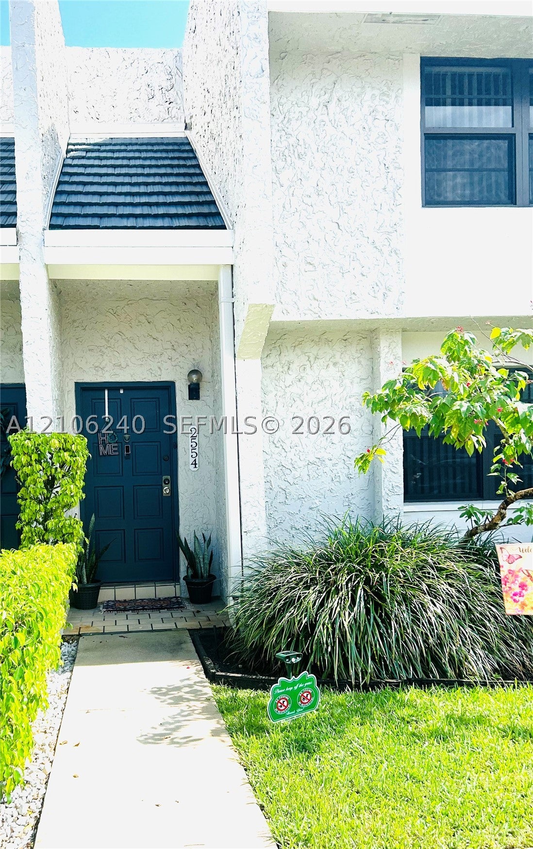 2554 N 38th Ave