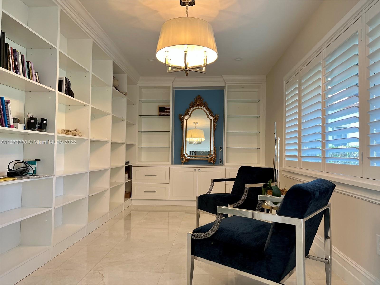 LAKESHORE SEC ONE - Residential
