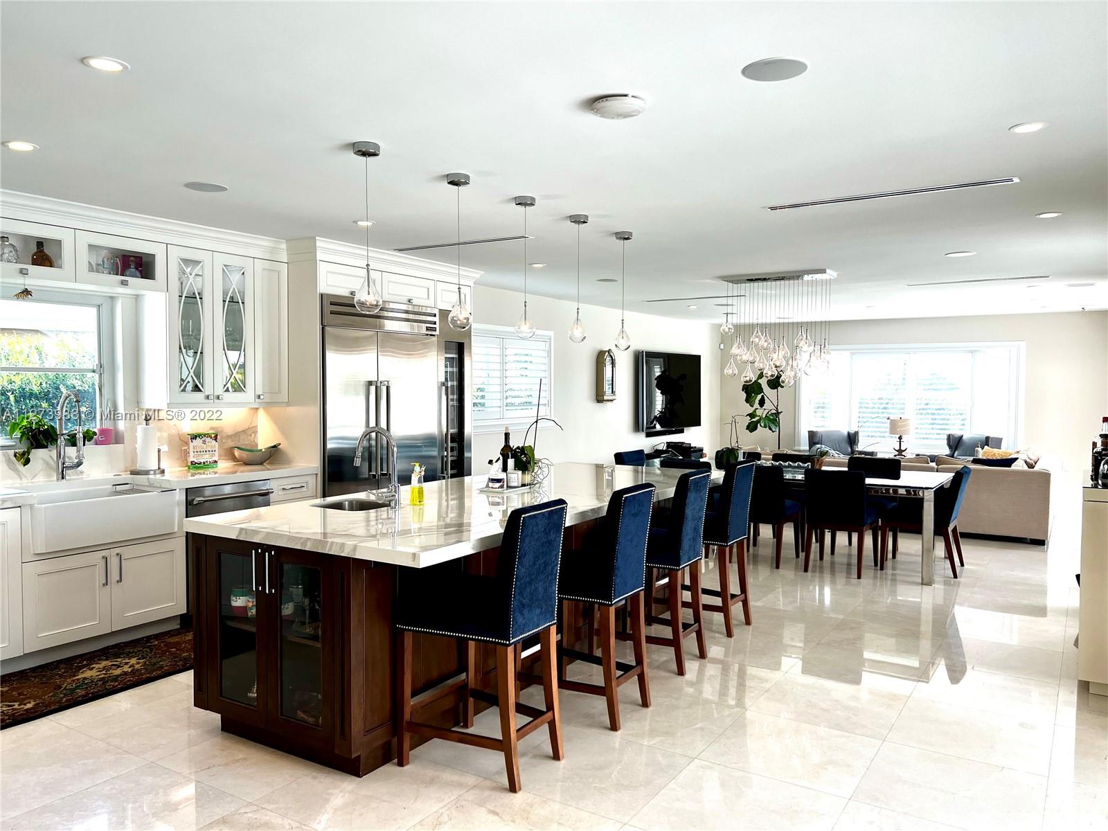LAKESHORE SEC ONE - Residential