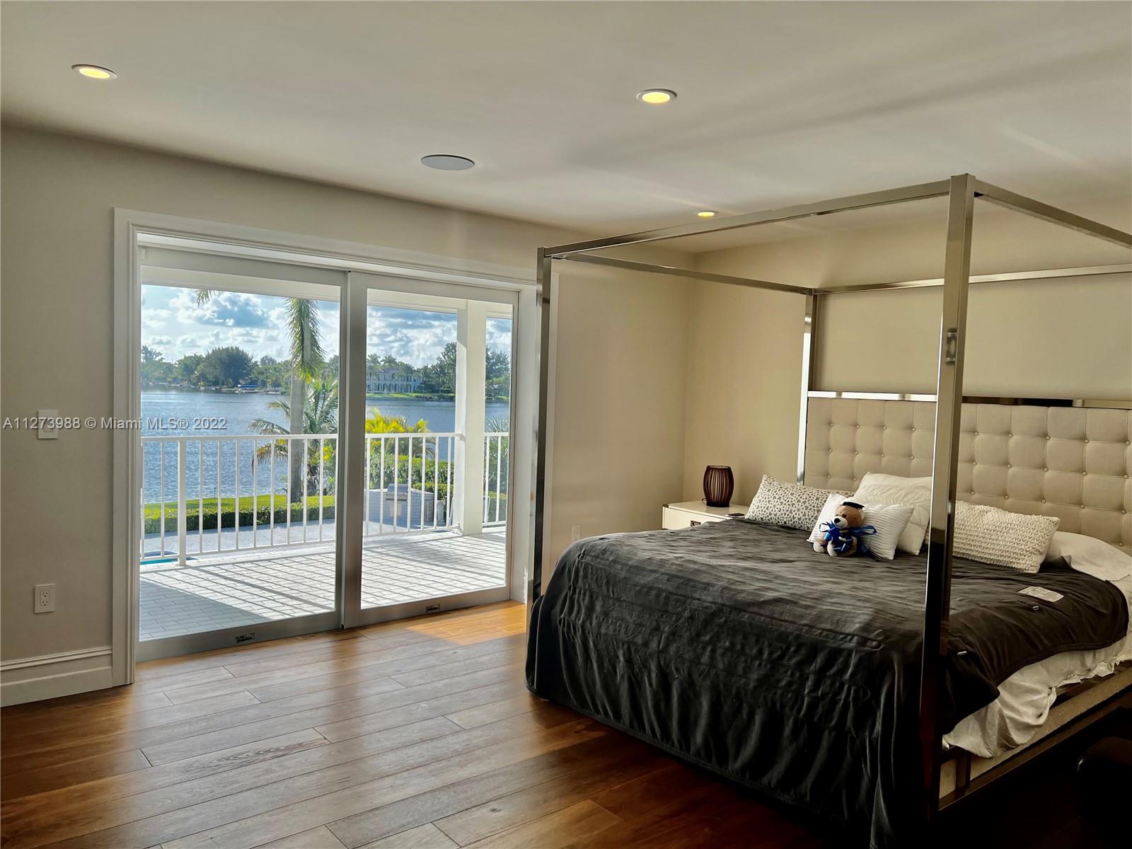LAKESHORE SEC ONE - Residential